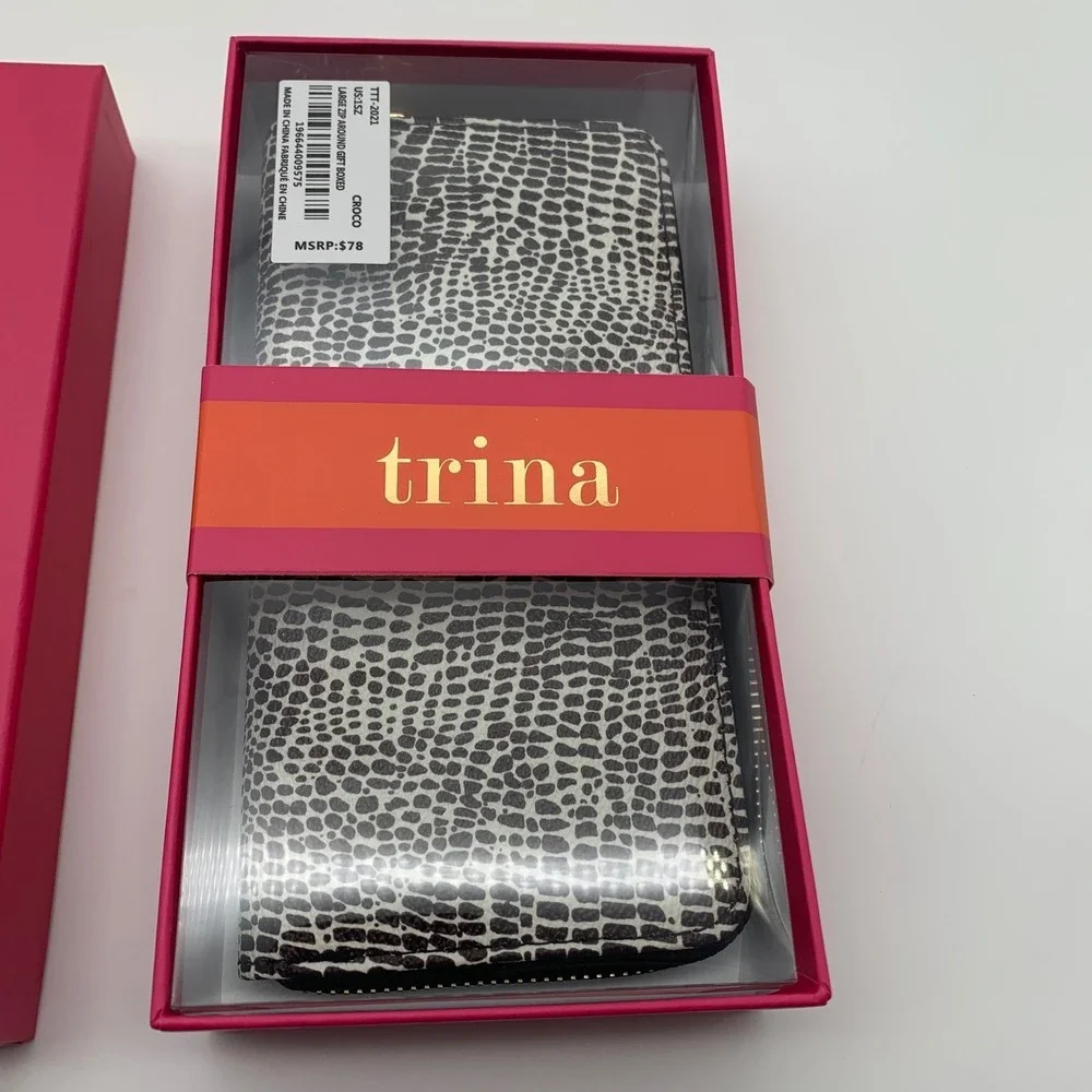 Trina Turk Wallet Womens Black White Croco Embossed Large Zip Around Gift Boxed‎